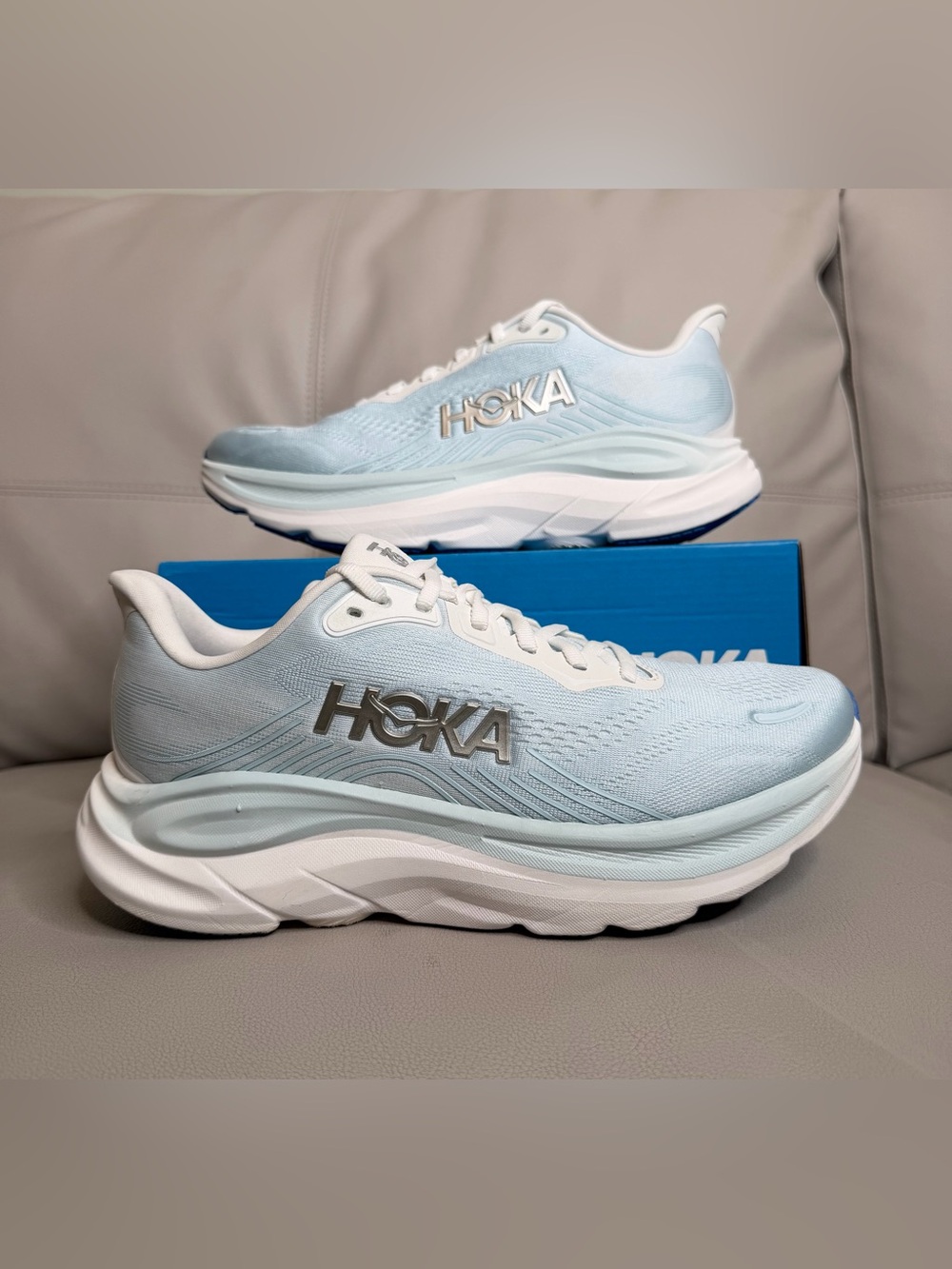 Hoka Clifton 11 Frost Glimmering Blue Athletic Running Shoes Women’s Size 9.5